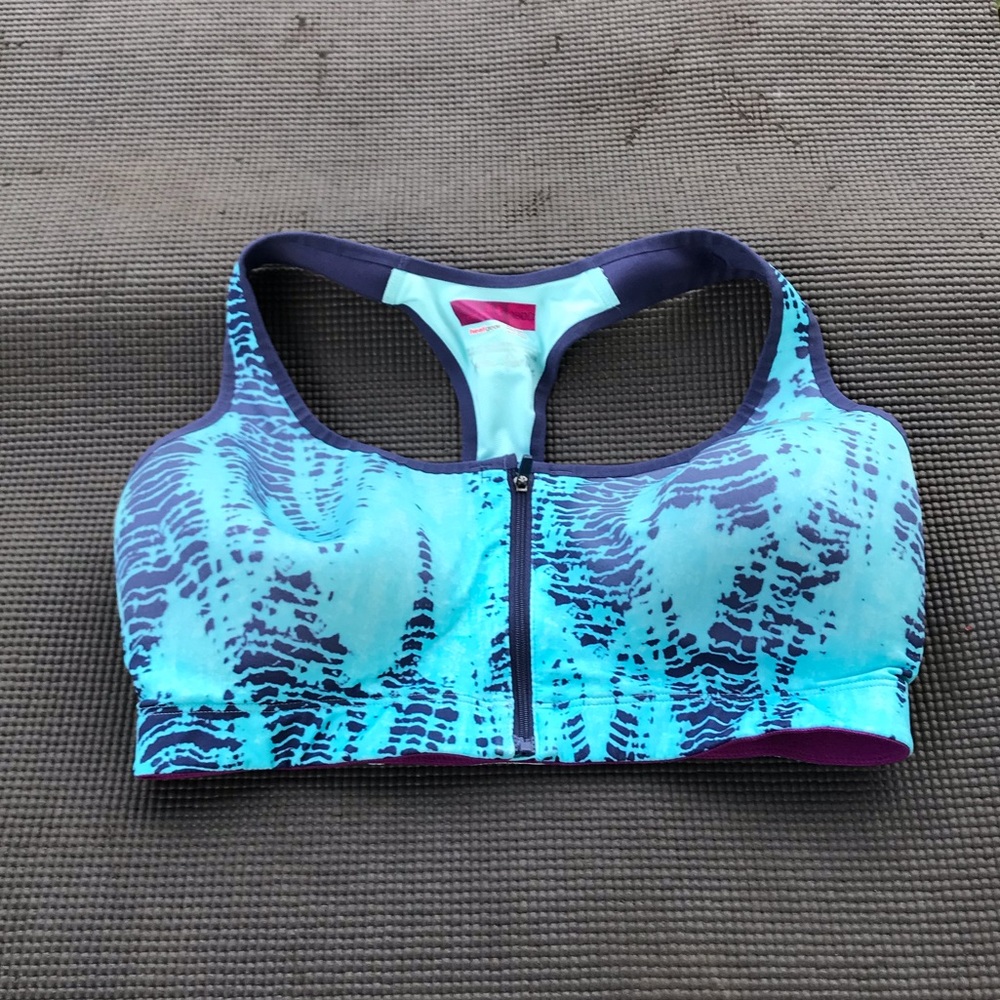 Under Armour Heat Gear Compression Sports Bra